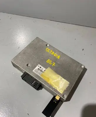 Skoda Octavia Mk2 (1Z) Bluetooth control unit module 1Z0035729D 1Z00357290