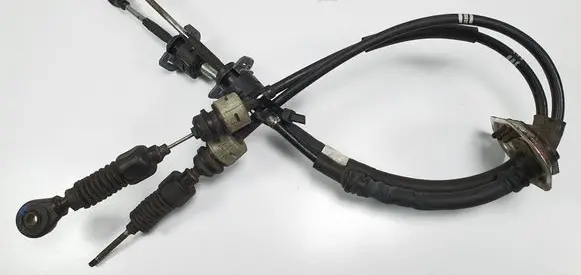 Hyundai i10 Gear shift cable linkage 