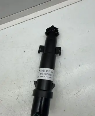 BMW Z4 E85 E86 Headlight washer spray nozzle 7057451 8WT00865501