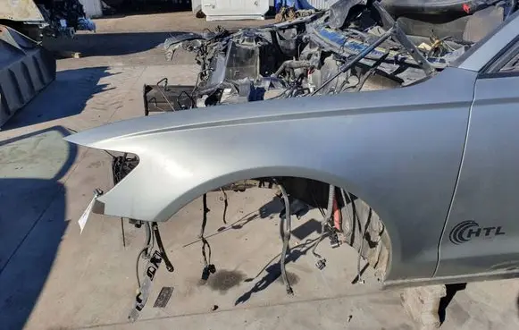 Audi A6 C7 Fender
