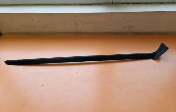 Opel Astra L Windshield trim 9853780280