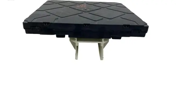 Audi A3 S3 8V Central body control module 5Q0937084AA