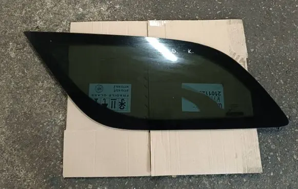 Dodge Durango Rear side window 55399267AF