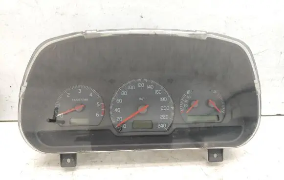 Volvo S40, V40 Speedometer (instrument cluster) 30857486F SW30887707