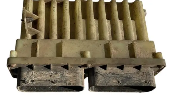 Coolant fan relay