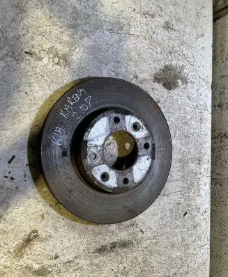 KIA Carens I Front brake disc