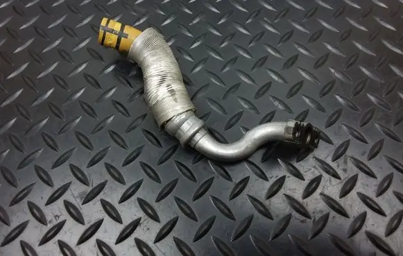 Citroen DS4 Turbo turbocharger oiling pipe/hose