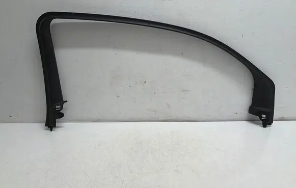 Opel Adam Front door glass trim molding 13351100