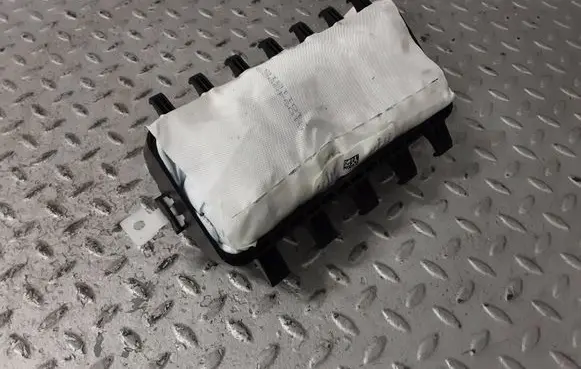 Dacia Sandero III Passenger airbag 985251729R