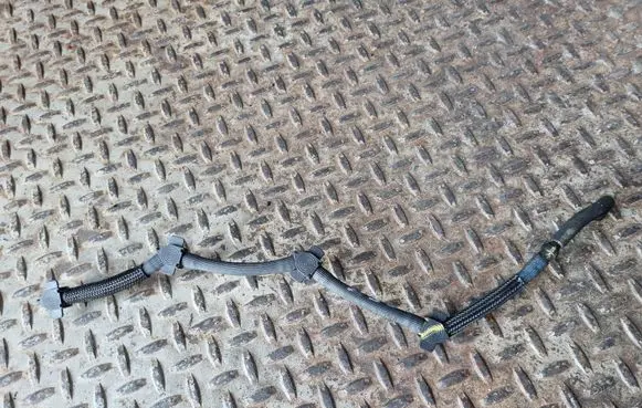 Volkswagen Tiguan Fuel return line/hose 04L130235J