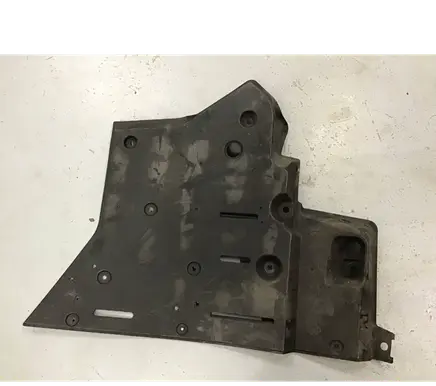 Lexus NX Engine splash shield/under tray 5816642060