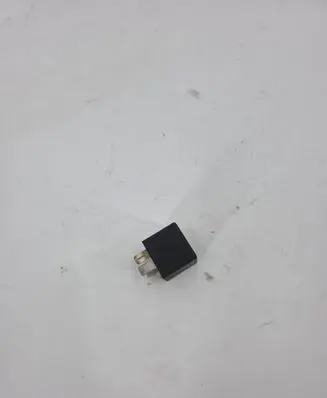 Mitsubishi Pajero Other relay MR301971