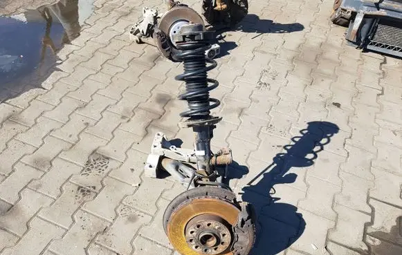 Volkswagen Scirocco Front wheel hub spindle knuckle