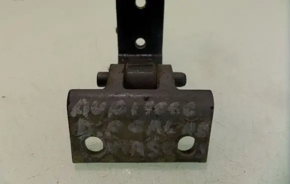 Audi 100 S4 C4 Rear door upper hinge 4A0833401