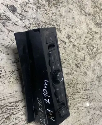 Audi A4 S4 B8 8K Climate control unit 8T0820043