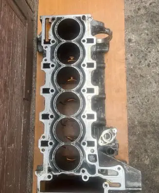BMW 3 GT F34 Engine block 2295991 11112295991 7585979