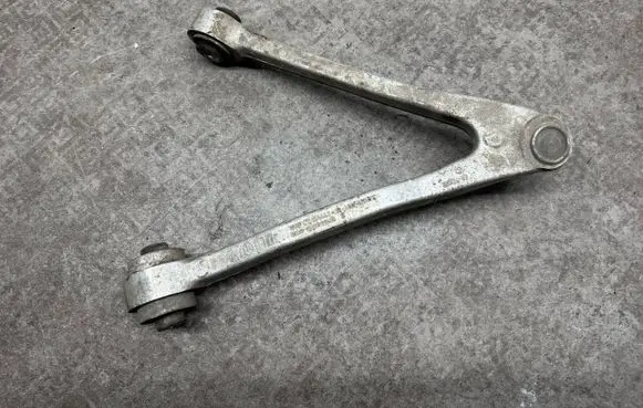 BMW i3 Front lower control arm/wishbone 6863740