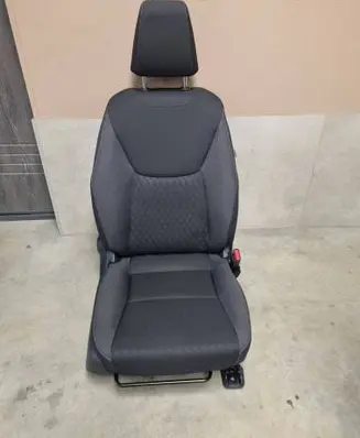 Toyota Yaris XP210 Front passenger seat 