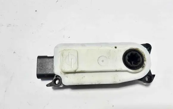 Peugeot 208 Other devices 5877R1001A