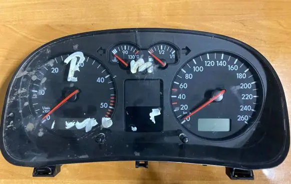 Volkswagen Golf IV Speedometer (instrument cluster) 1J0920826C 160903135601