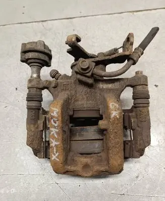 Opel Mokka X Rear brake caliper 