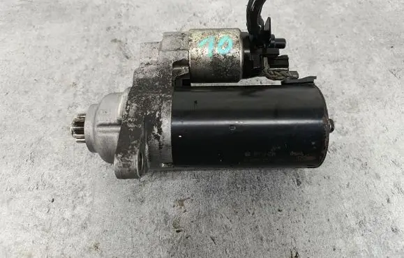 Volkswagen Polo IV 9N3 Starter motor 02T911024