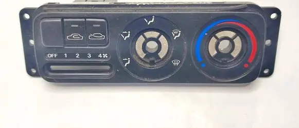 Hyundai Accent Climate control/heater control trim 
