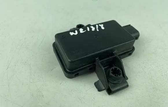 Mercedes-Benz E W213 Tire pressure control unit A0009008709