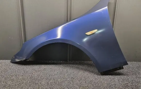 BMW 5 E60 E61 Fender