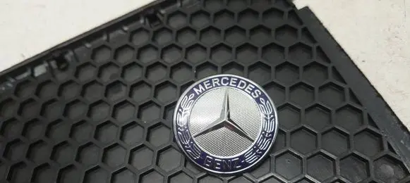 Mercedes-Benz E AMG W212 Manufacturers badge/model letters A2218170016 2218170016