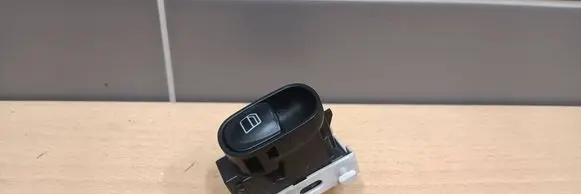 Mercedes-Benz CLK A209 C209 Electric window control switch A2098203510 050203FQ01