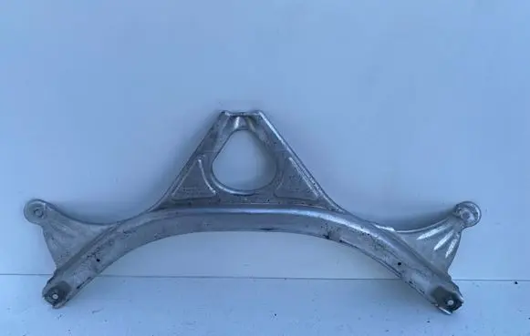 Audi A7 S7 4G Other engine bay part 4G0805645B