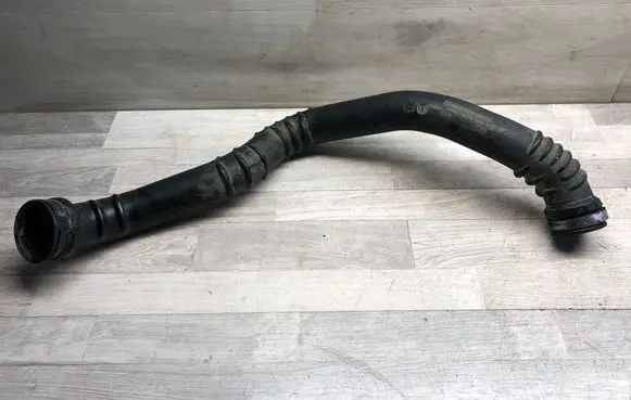 Volvo V60 Intercooler hose/pipe BG916K863B 1055601S0