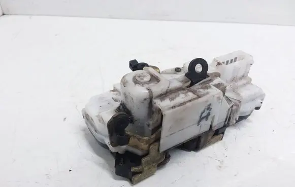 Peugeot 406 Front door lock 