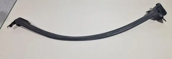 Volvo C70 Rubber seal front coupe door window 30787745 P154202600