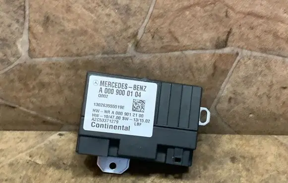 Mercedes-Benz B W246 W242 Fuel injection pump control unit/module A0009000104