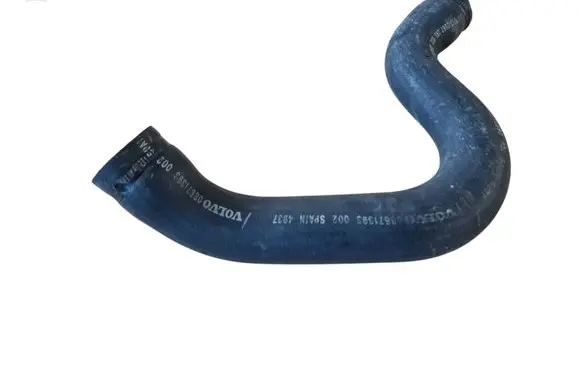 Volvo V70 Engine coolant pipe/hose 08671393