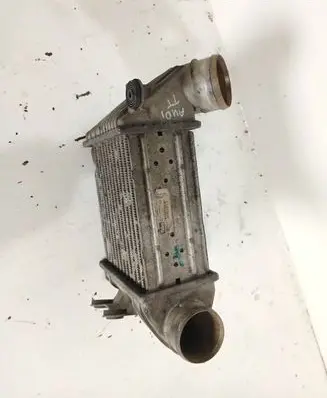 Audi TT Mk1 Intercooler radiator 8L9145806B