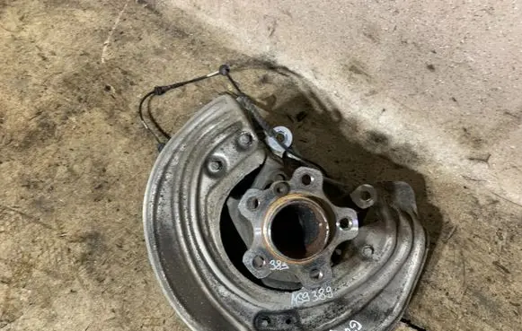 BMW 3 G20 G21 Front wheel hub 