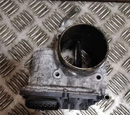 Mazda CX-5 Throttle valve SH01136B0