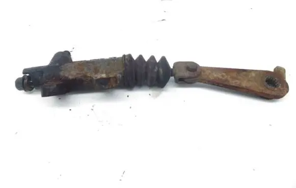 Hyundai Santa Fe Clutch slave cylinder 