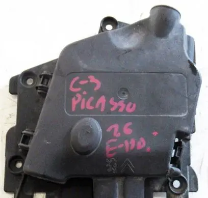 Citroen C3 Fuse module 9801147680