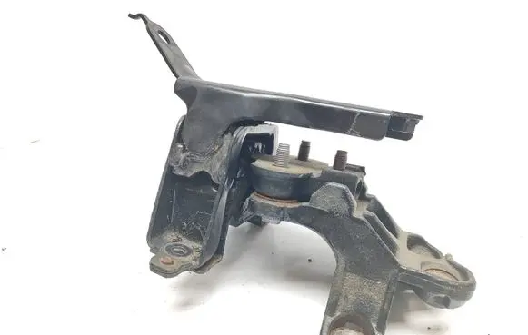Toyota Aygo AB40 Engine mount bracket