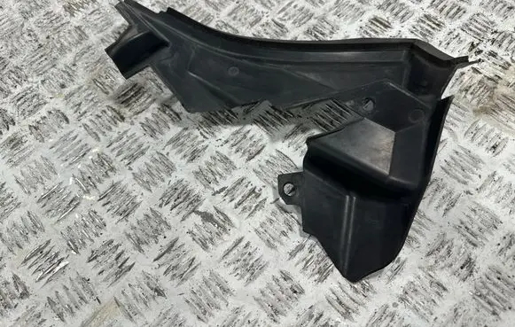 Chevrolet Corvette C8 Intercooler air guide/duct channel 84225439