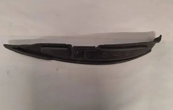 Dodge Durango Fender foam support/seal 27698B