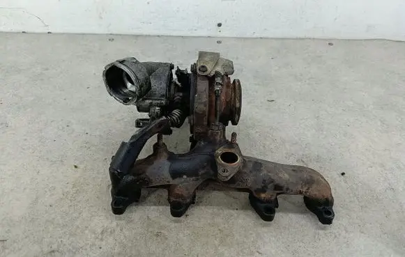 Volkswagen PASSAT B6 Turbo 03G253016HGT1646V