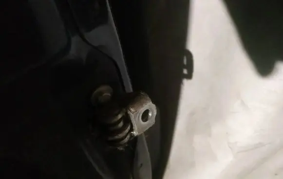 Opel Astra G Rear door check strap stopper