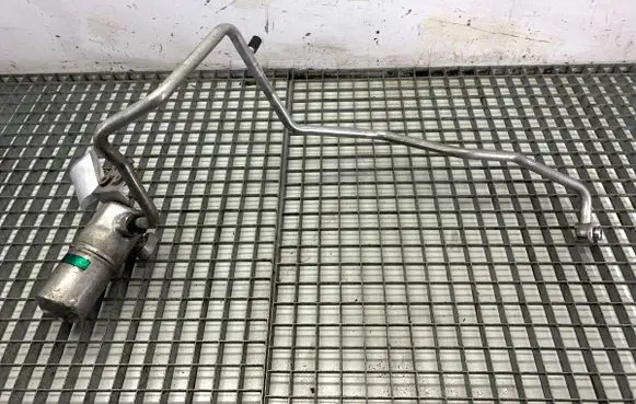 Audi A2 Air conditioning (A/C) pipe/hose 8Z1260740