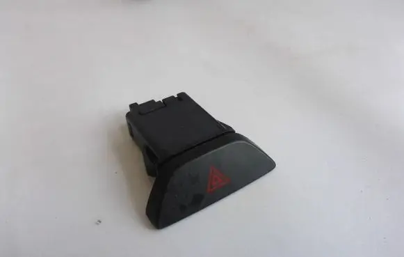 Ford Ka Quarter vent window switch E3B5-13A350-AA