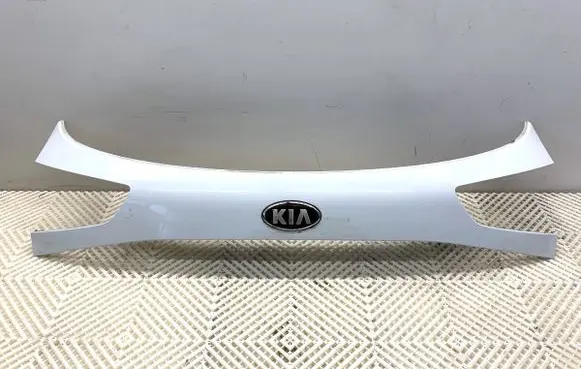KIA Ceed Trunk door license plate light bar 87311A2200